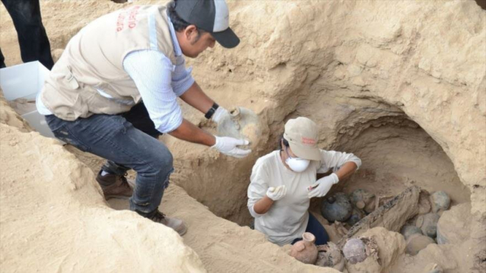 Hallan en Perú 15 entierros humanos de la época inca