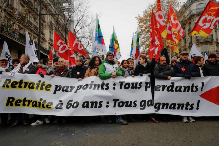     France/Retraites:   appel à nouvelles grèves et manifestations mardi  