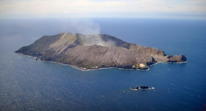 Al menos un muerto tras erupción de un volcán en Nueva Zelanda- Vídeo  