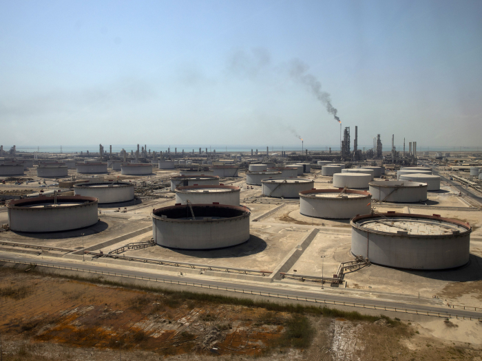   Le géant pétrolier saoudien Aramco va faire la plus grosse entrée en Bourse de l
