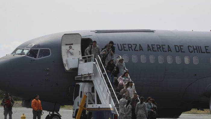   Chile:   Encuentran posibles restos del avión militar desaparecido