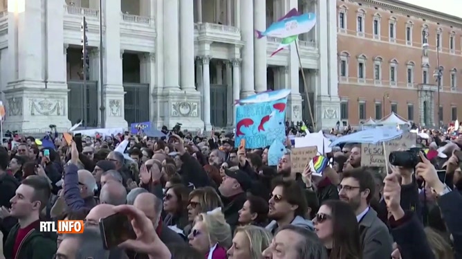 Grande manifestation antifascite des «sardines» à Rome