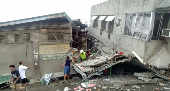   Aumenta el número de muertos por el terremoto en Filipinas  