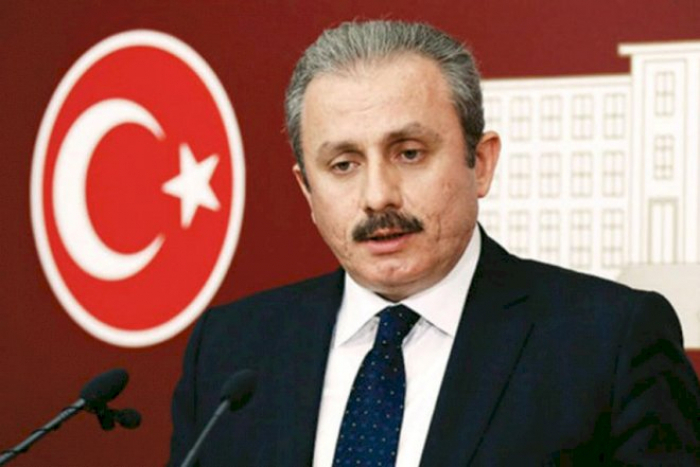  Turkish parliament speaker arrives in Azerbaijan 