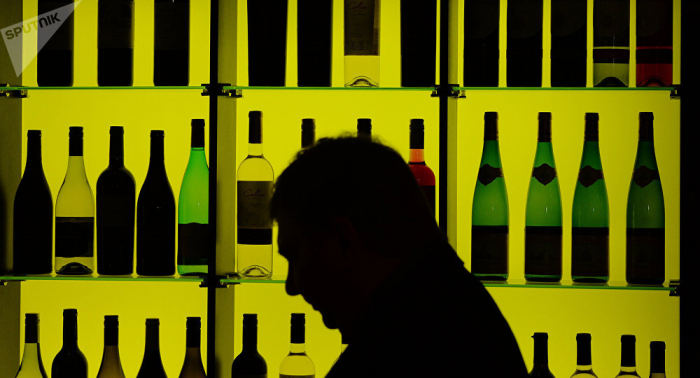 Uruguay sanciona ley que regula consumo y promoción del alcohol