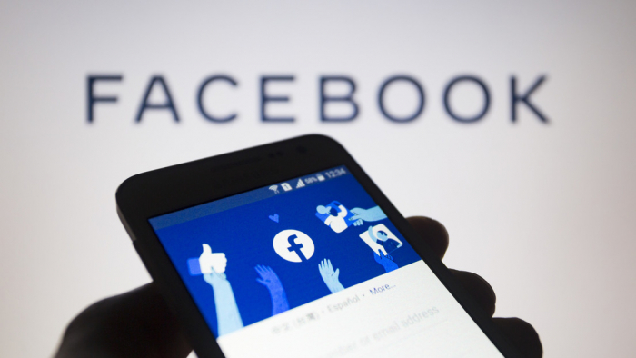     Facebook     admite que rastrea sin permiso la ubicación de sus usuarios