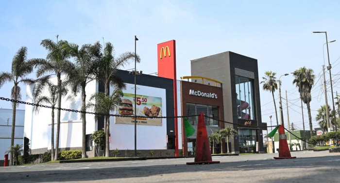 Perú cambiaría leyes laborales tras muerte de empleados en McDonald