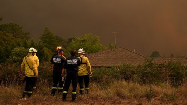 Australia fires: Travel warnings issued over 