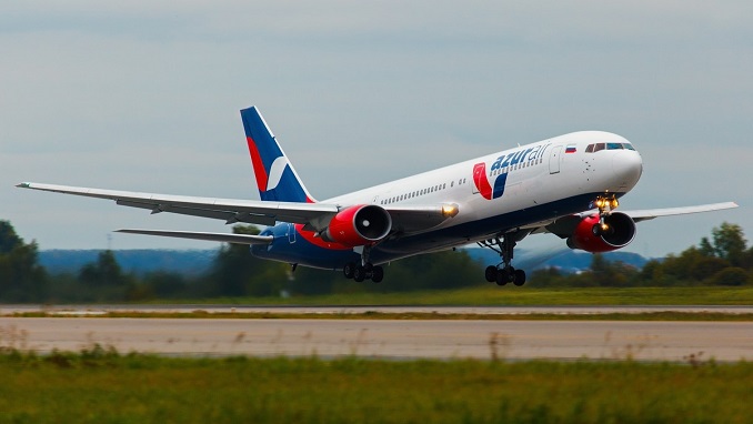 Russian plane makes emergency landing in Baku