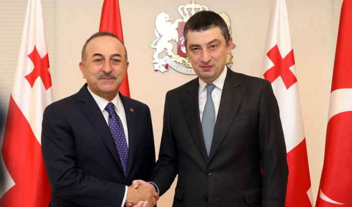  Le Premier ministre géorgien a rencontré Mevlut Cavusoglu    