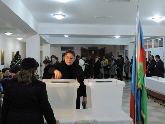   Elecciones municipales:  “En la región norte de Azerbaiyán, los votantes votaron por 3.341 candidatos en 127 municipios” 