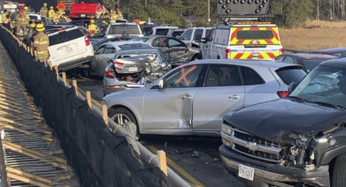 Mega-Crash in den USA: 69 Autos krachen ineinander – Fotos