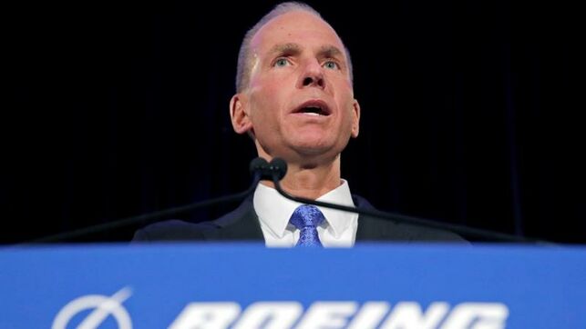   Renuncia el CEO de Boeing tras accidentes mortales del 737 MAX  