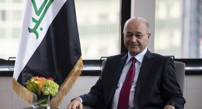  El presidente de Irak presenta la renuncia 