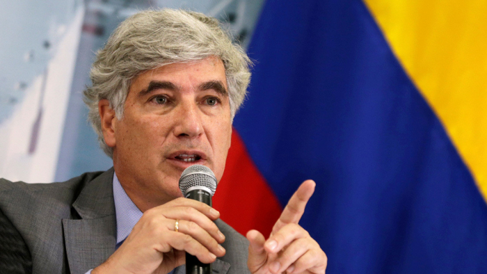 Renuncia el ministro de Salud de Colombia, Juan Pablo Uribe