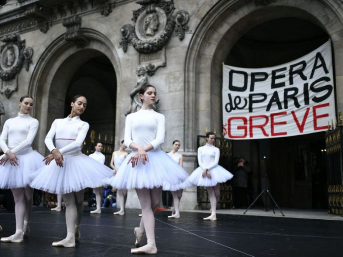  L’Opéra de Paris fait grève de jolie façon -  VIDEO