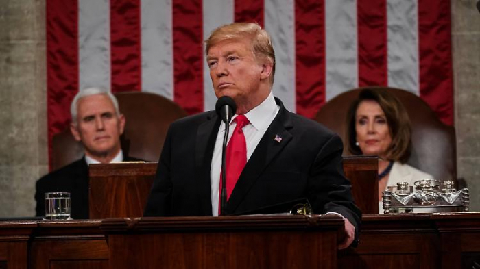 Trump muss sich Amtsenthebungsverfahren stellen