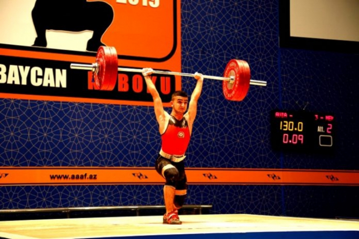 Azerbaijani weightlifter crowned European champion