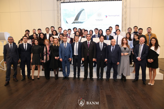   Seleccionan 11 estudiantes de la Escuela Superior de Petróleo de Bakú para el programa de maestría internacional  