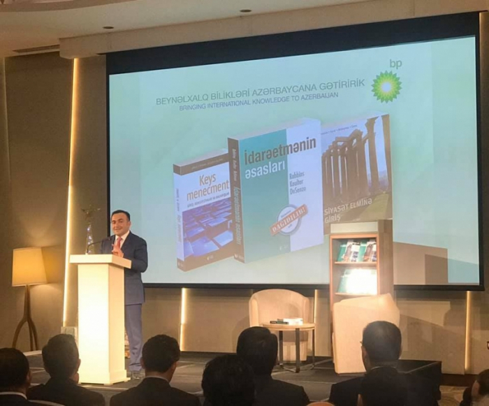   BP presenta la edición en azerbaiyano de tres libros de texto reconocidos internacionalmente  