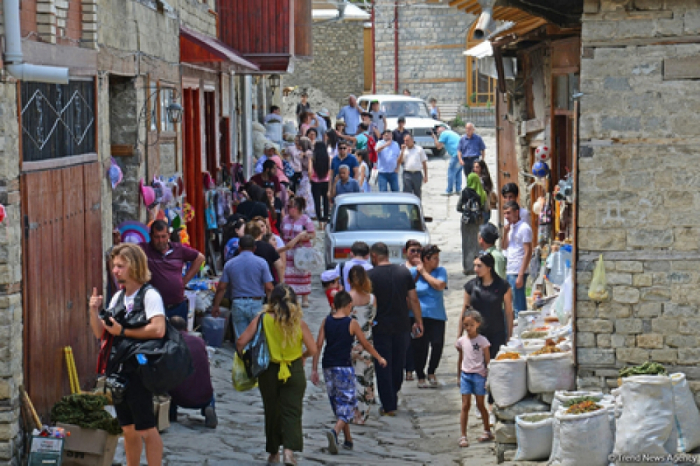   El flujo de turistas a Azerbaiyán aumenta un 10%  