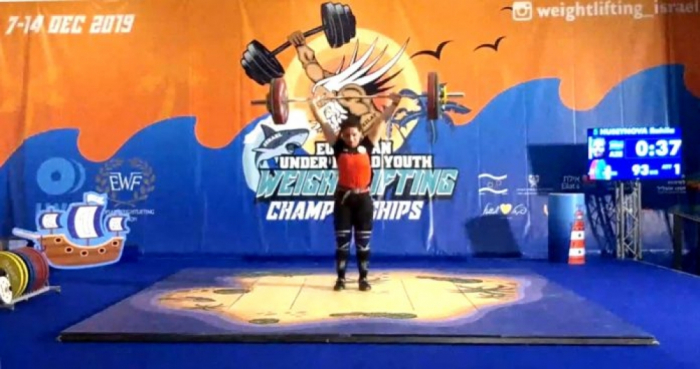 Azerbaijani female weightlifter takes two medals at European championships