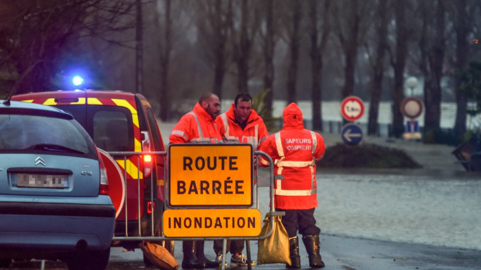   France:   14 départements en vigilance orange «vent» et «inondations»