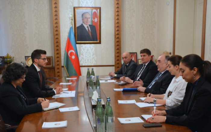   Le chef de la diplomatie azerbaïdjanaise reçoit l