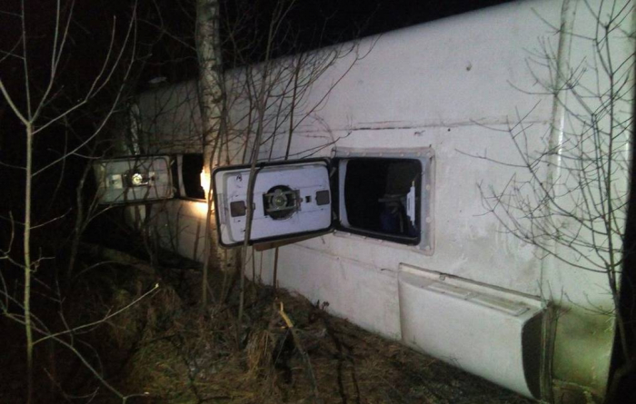 Rusiyada avtobus qəzasında 25 nəfər yaralanıb -  VİDEO 