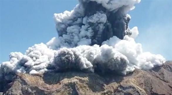 8 مفقودين و5 قتلى حصيلة ثوران بركان نيوزيلندا