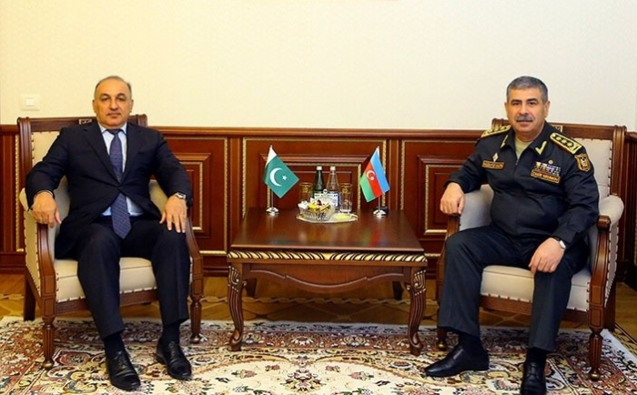    مناقشة التعاون العسكري بين أذربيجان وباكستان  