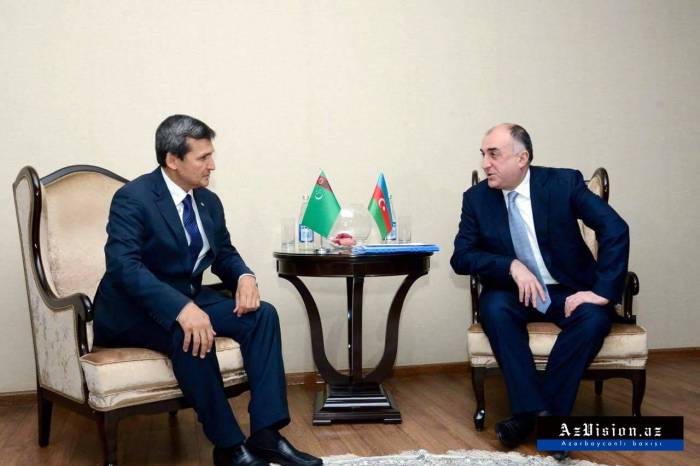 Le chef de la diplomatie azerbaïdjanaise rencontre son homologue turkmène