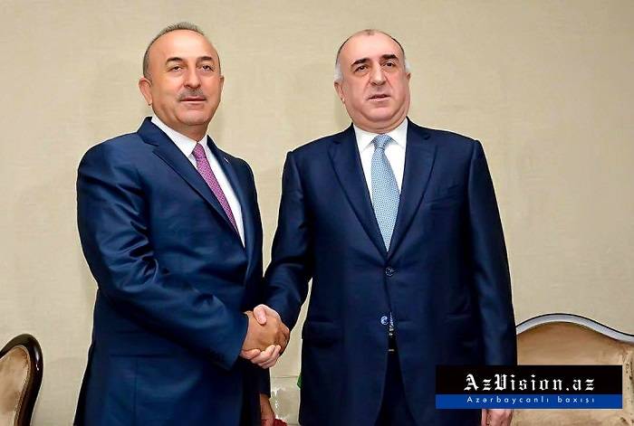 Le ministre azerbaïdjanais des Affaires étrangères reçoit son homologue turc