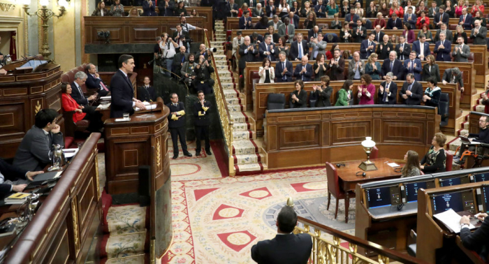  Sánchez inicia el debate de investidura en el Parlamento español | Vídeo 