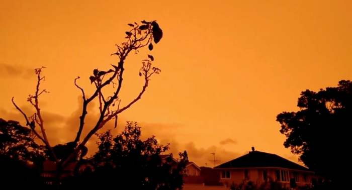 Wegen Bränden in Australien: Himmel über Neuseelands größter Stadt wird orange – Fotos und Video