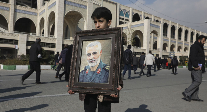 Trauerzug für getöteten iranischen General in Kerman