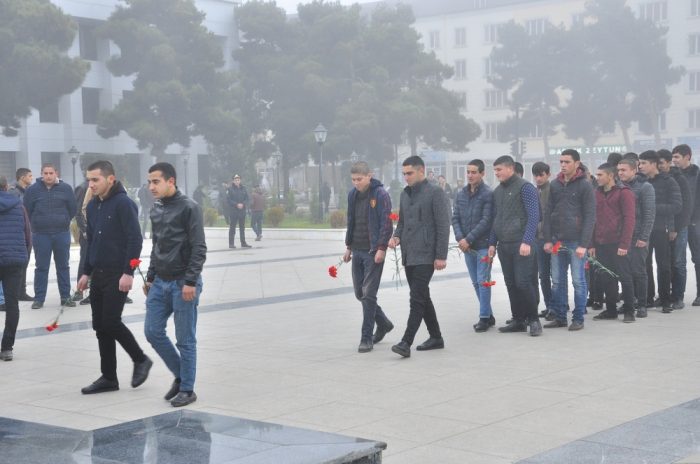 İki rayonda çağırışçılar hərbi xidmətə yola salınıb  
