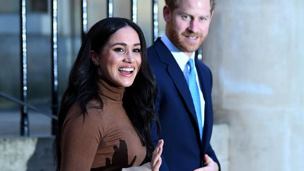 Harry et Meghan se distancient de la famille royale britannique