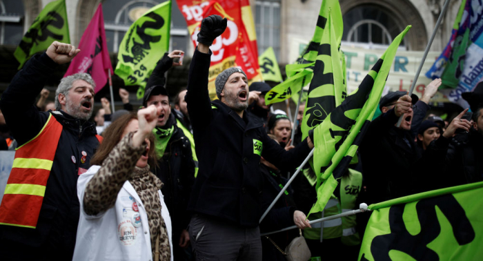   París, inmerso en una protesta masiva sobre las pensiones-  En Vivo    