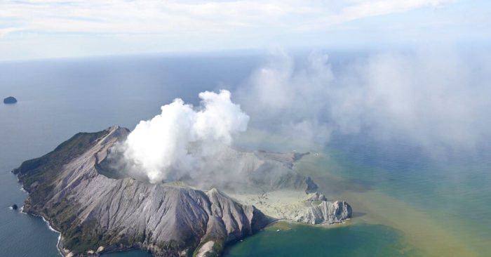   Aumenta a 18 el número de muertos por la erupción del volcán en Nueva Zelanda  