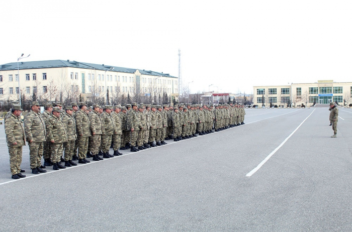  Los comandantes de los batallones del Ejército de Azerbaiyán se reúnen 