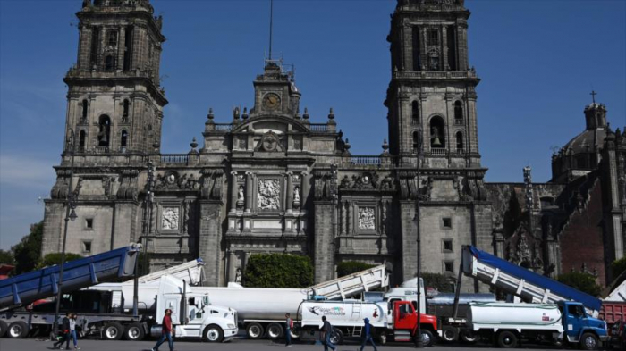 Transportistas bloquean varios accesos en Ciudad de México