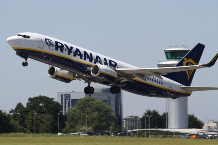 Ryanair says could start getting Boeing 737 MAX by April