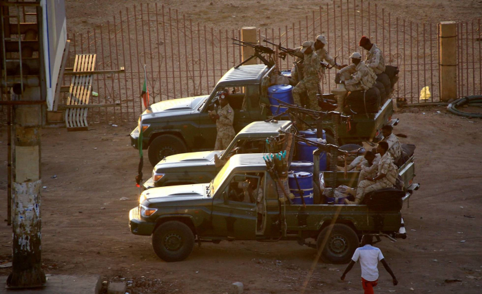 El Ejército sudanés sofoca una rebelión interna en pleno proceso de transición