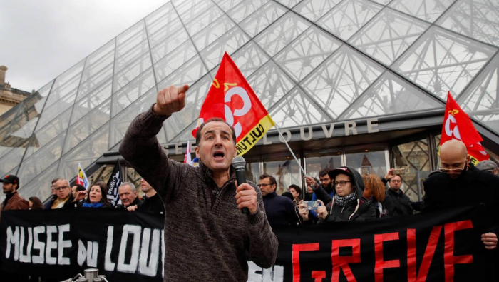     Réforme des retraites:   le Louvre fermé, bloqué par l