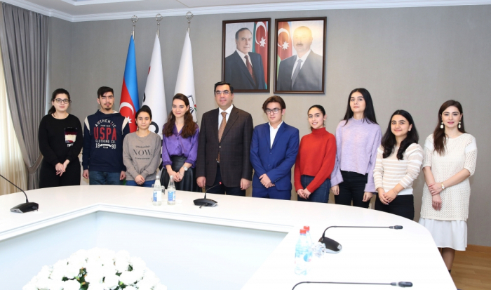   Seis estudiantes de “Baku Higher Oil School” estudiarán en España  