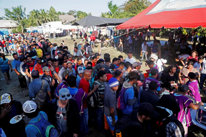 2.500 migrantes aguardan en la frontera de Guatemala con México para intentar cruzarla