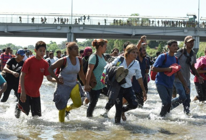 Des centaines de migrants empêchés de pénétrer au Mexique