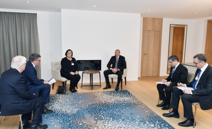  Presidente mantiene unas reuniones en Davos –  FOTO (Actualizado)  