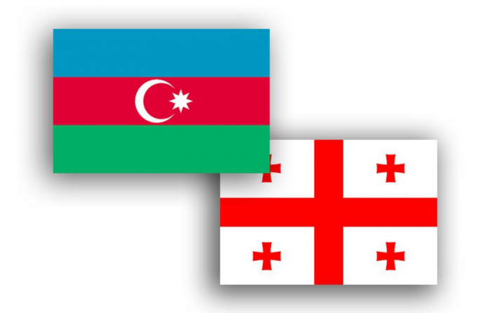   Ministro de Defensa azerbaiyano parte a Georgia  